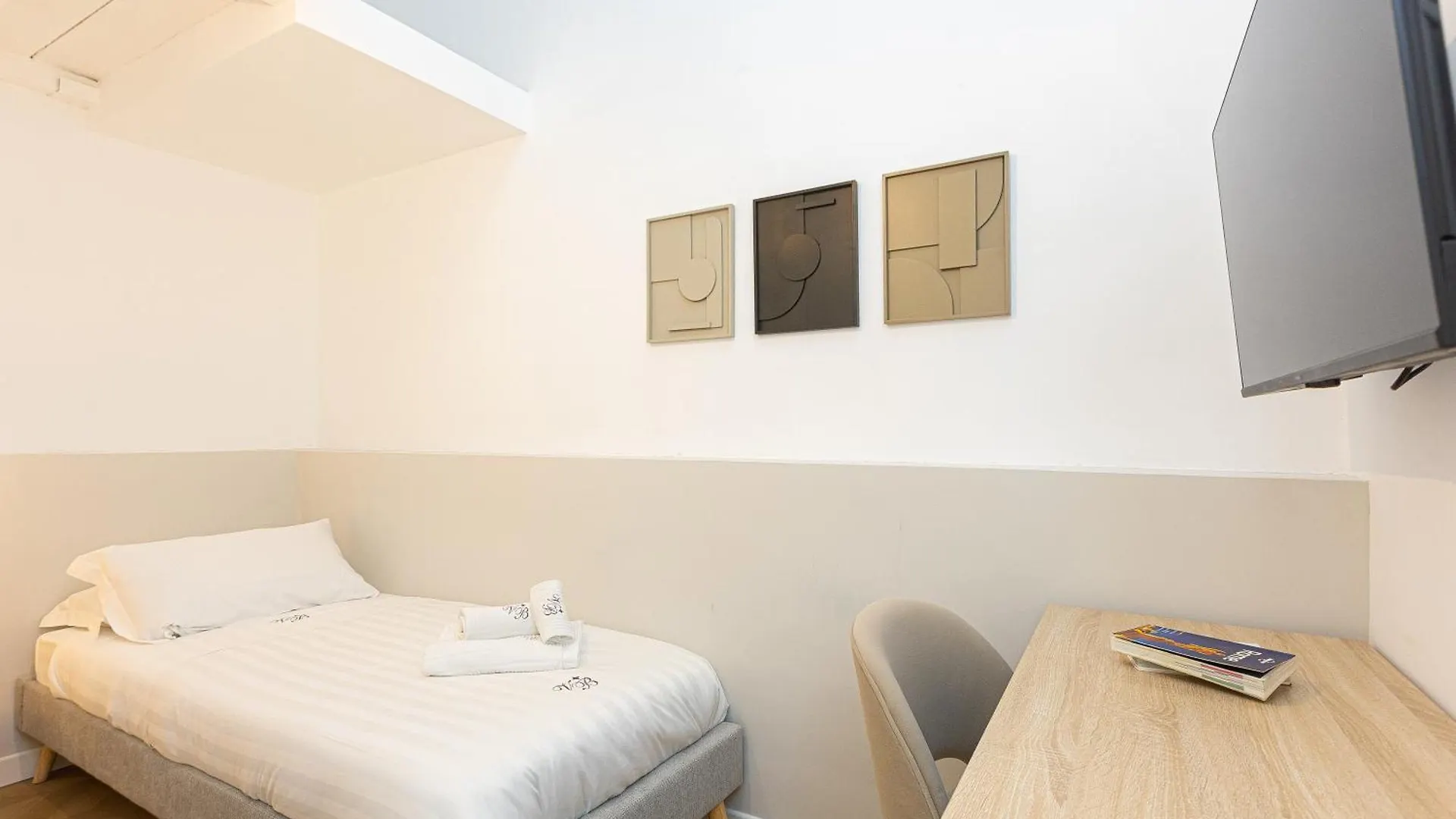 Mellini View By Rental In Рим 0*,  Италия